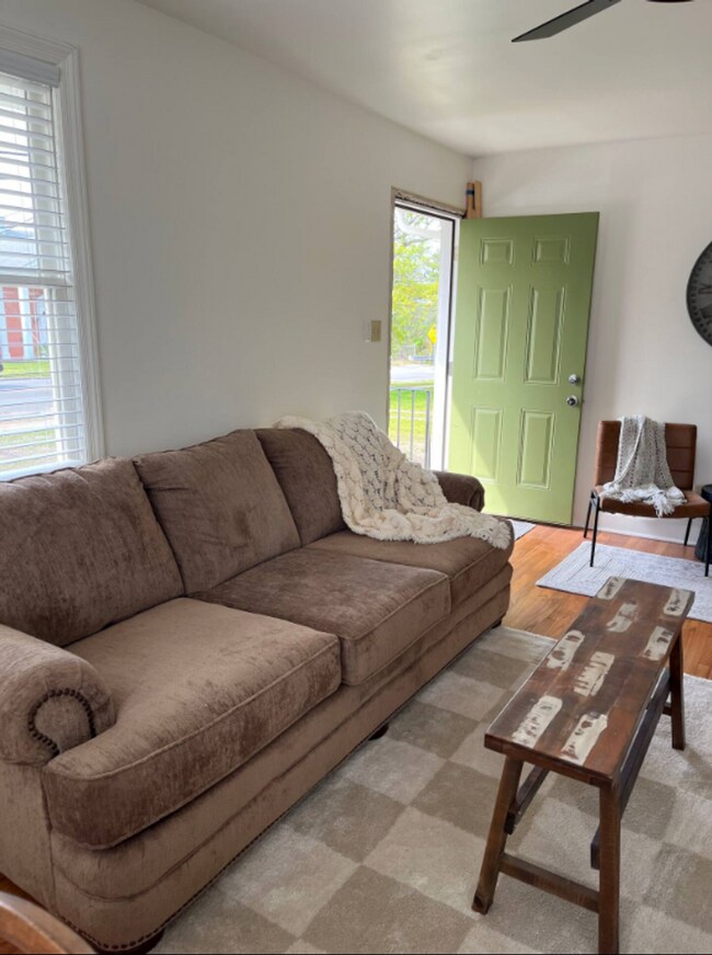 Building Photo - Elegant Downtown Augusta Cottage – Fully F...