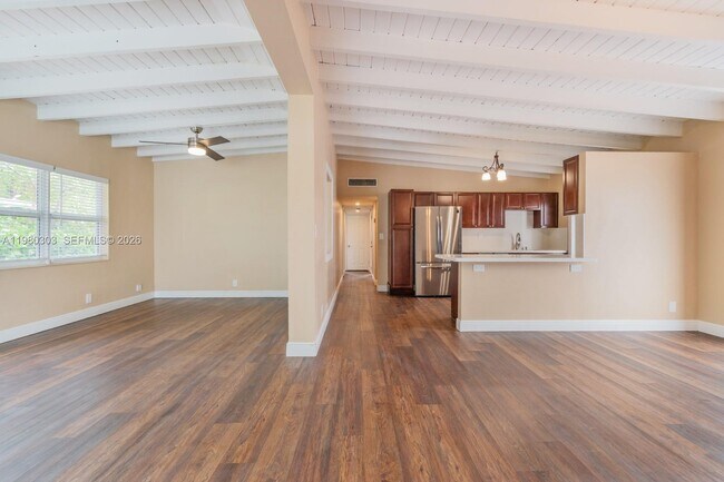 Building Photo - 3137 SW 15th St