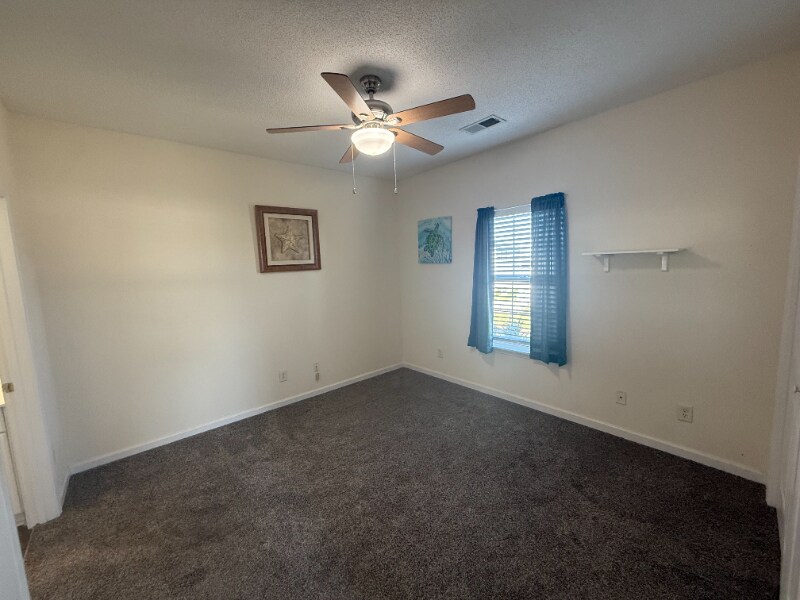 Building Photo - 2040 Cross Gate Blvd