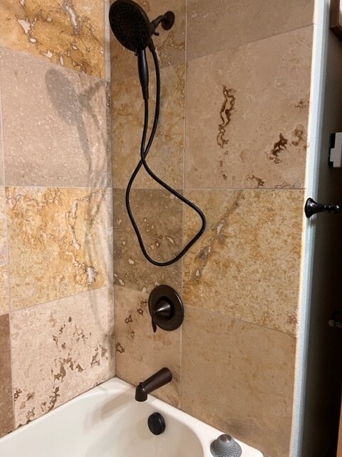 Building Photo - 185 Golf Terrace Dr