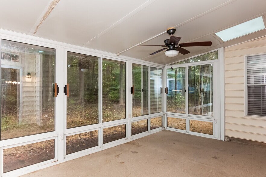 Building Photo - 8618 Woodhill Manor Ct