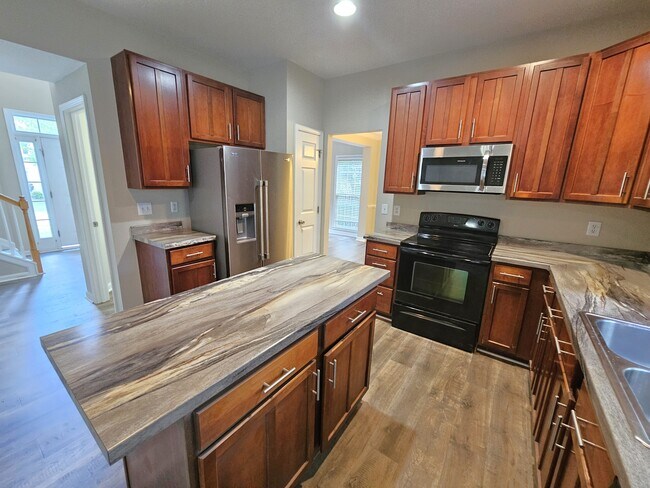 Building Photo - 40 N Orchard Farms Ave