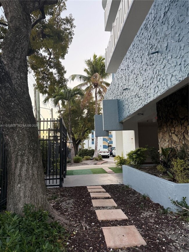 Building Photo - 7900 Tatum Waterway Dr