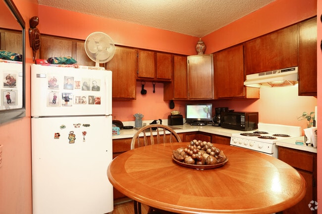 Kitchen - Faith Manor