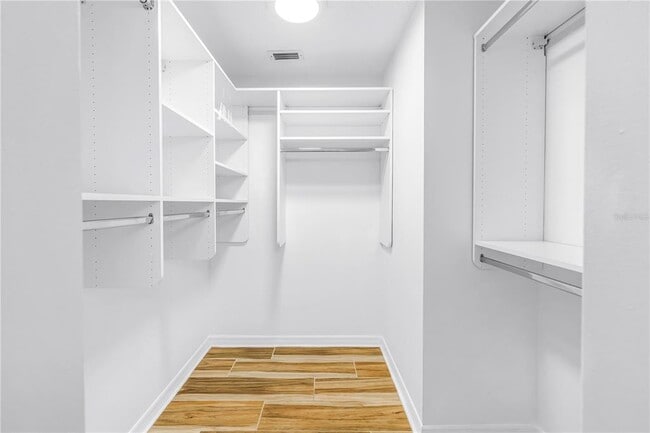 Building Photo - 8415 Gardens Cir