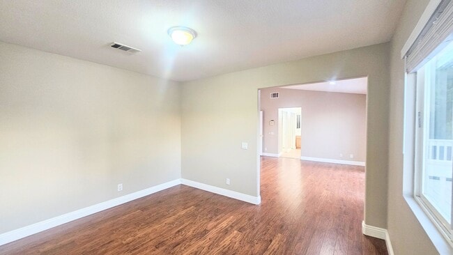 Building Photo - Pool House - Temeku Hills Community- Master Retreat and additional Master Bedroom