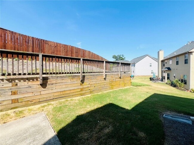 Building Photo - 5665 Winding Lakes Dr