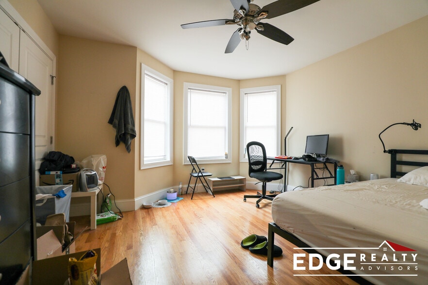 Building Photo - 46 Atkins St