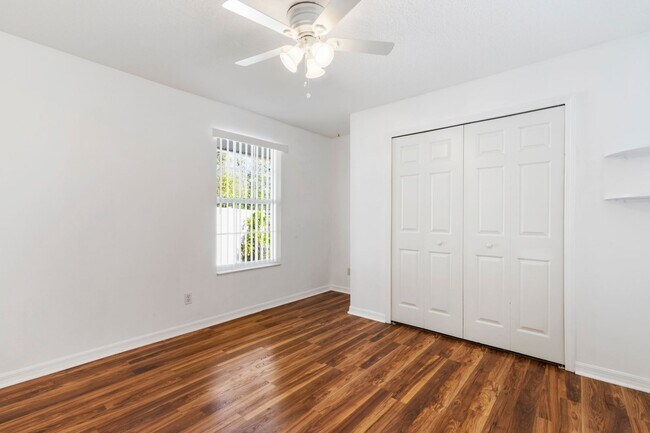 Building Photo - Charming Renovated 4BR/3BA Single Family Home