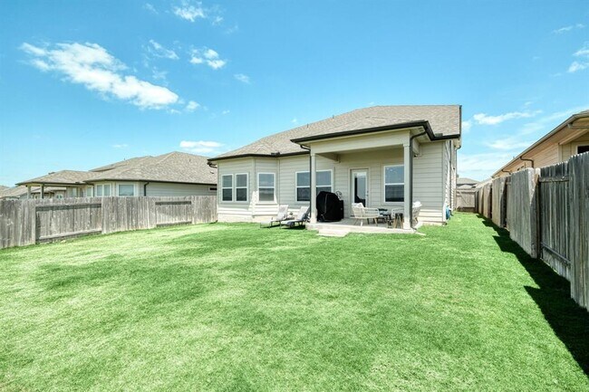 Building Photo - 636 Wild Spur Ln