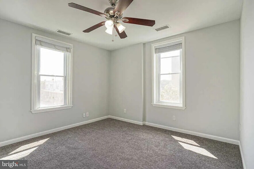 Building Photo - 217 Shurs Ln