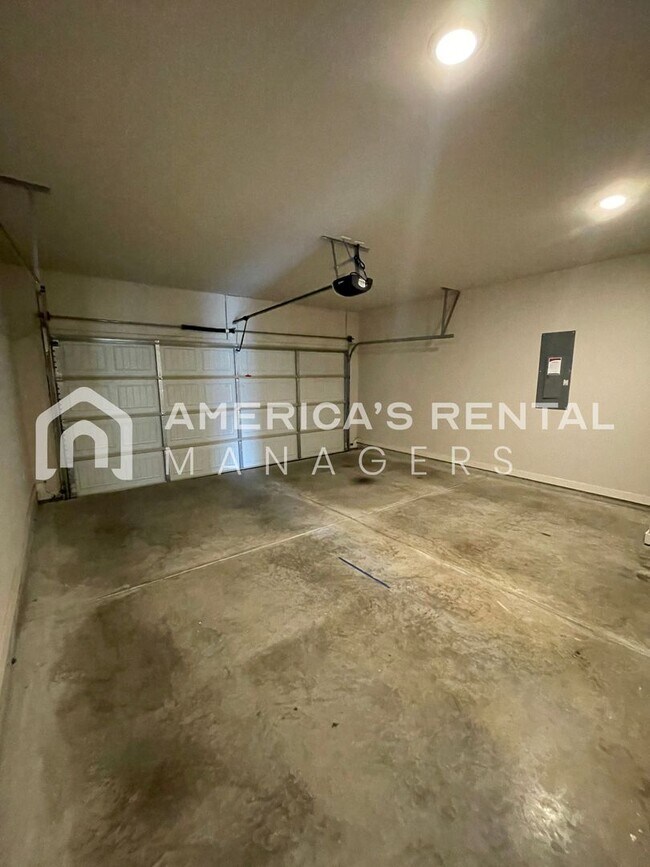 Building Photo - Home for Rent in McCalla!!! View with 48 Hours Notice!