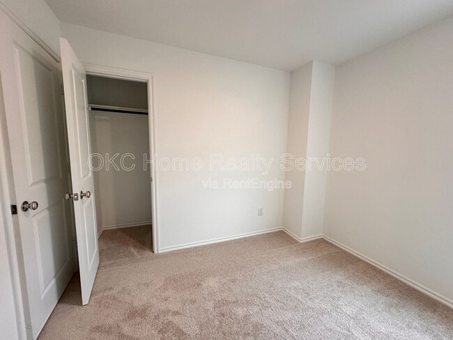 Building Photo - 2318 Wolford Ct