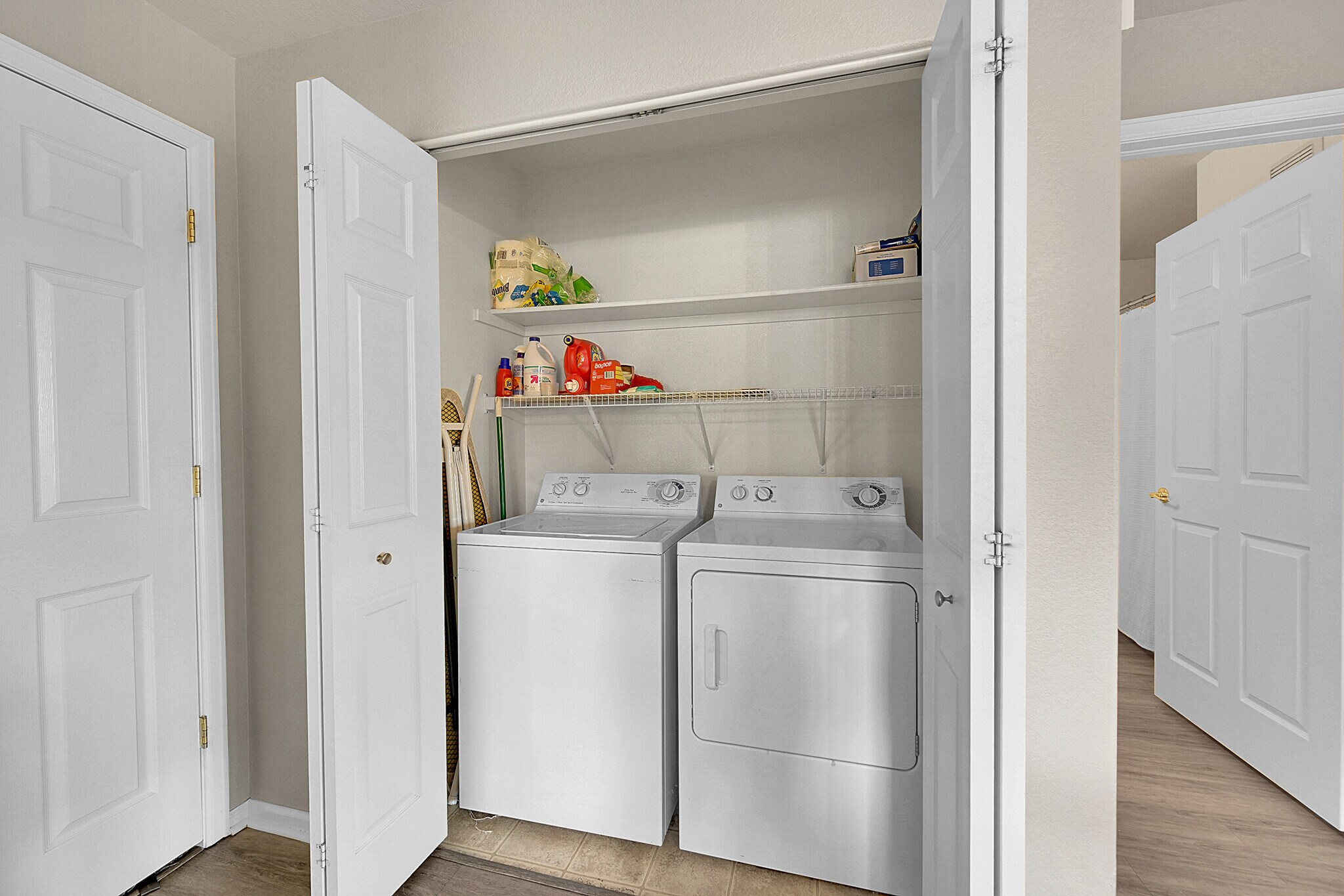 Building Photo - 8200 E 8th Ave