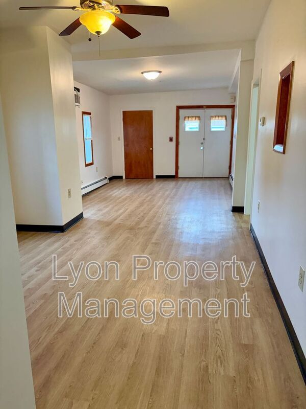 Building Photo - 50 Hedley Ave