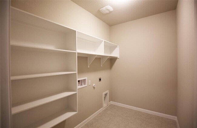 Building Photo - 233 Scenic Hills Cir