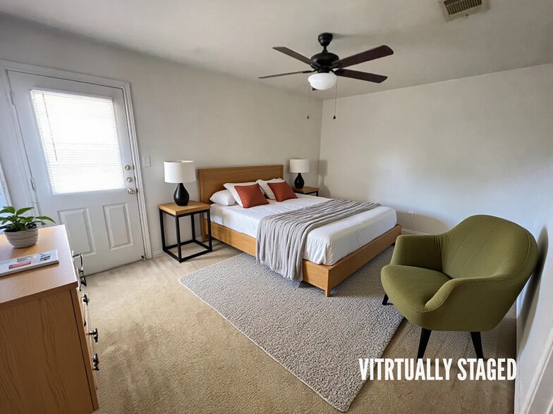 Building Photo - 5005 John David Dr