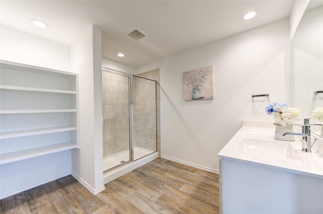 Building Photo - 2913 Misty Elm Ln