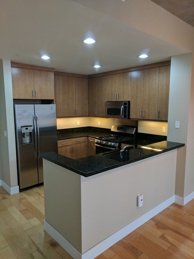 Building Photo - WELCOME HOME IN JACK LONDON SQUARE