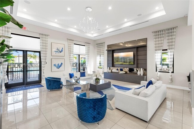 Building Photo - 10653 W 32nd Ln