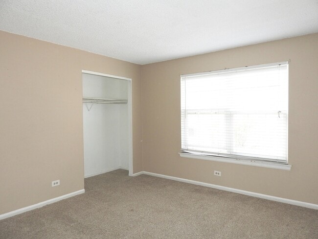 Building Photo - 9370 E Girard Ave