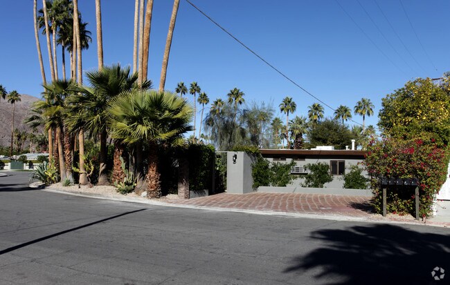 Primary Photo - Thirteen Palms