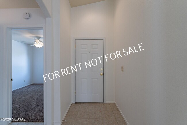 Building Photo - 2439 W Rousseau St