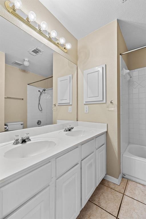 Building Photo - 8406 Lofty Ln