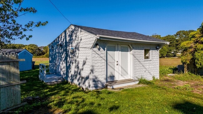 Building Photo - 736 Sconitcut Rd