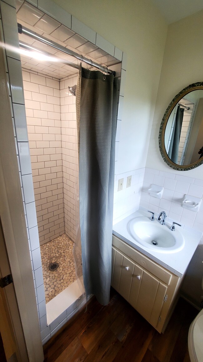 Building Photo - 12735 US-221