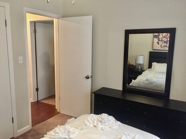 Building Photo - TURN KEY FULLY FURNISHED RENTAL