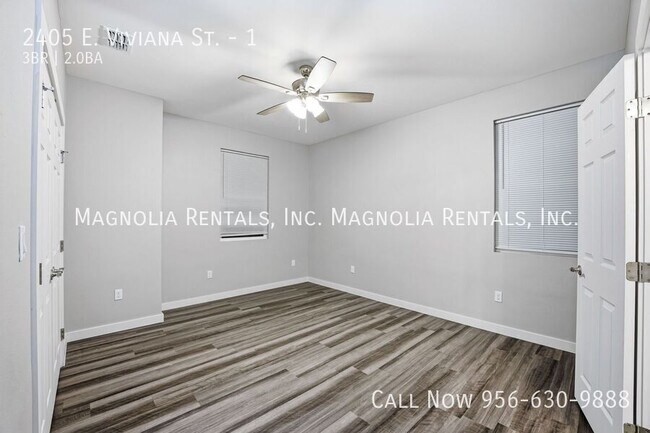 Building Photo - 2405 E Viviana St