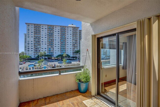 Building Photo - 406 Poinciana Island Dr