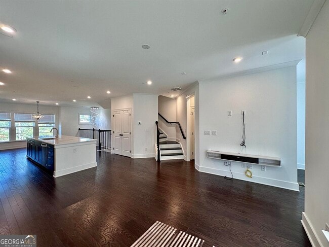 Building Photo - 533 Whitlox Rd NW