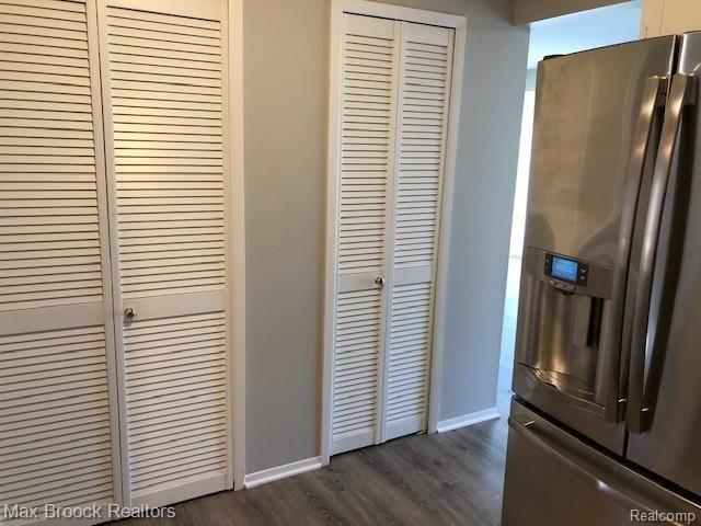 Building Photo - 6365 Richard Run St