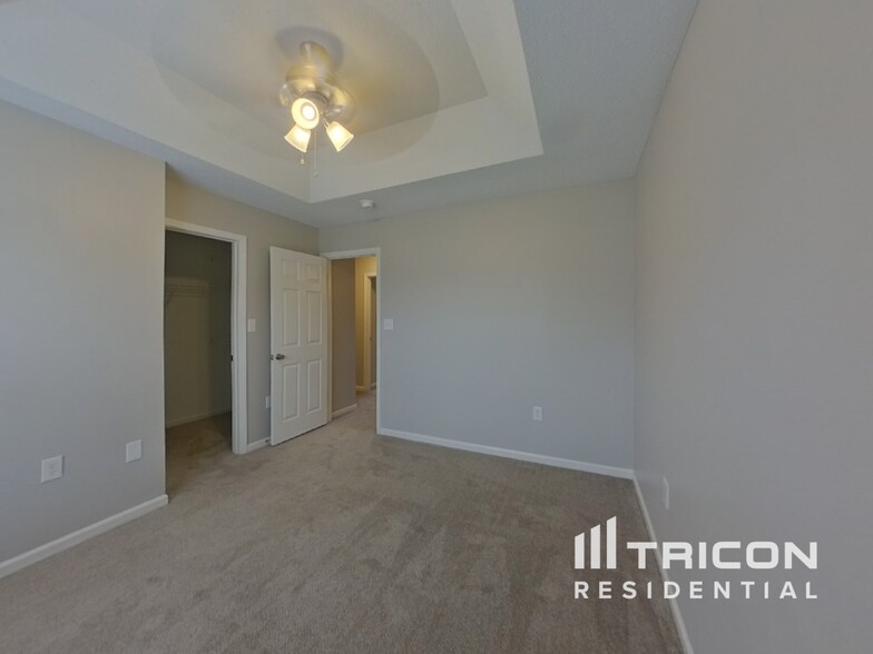 Building Photo - 2416 Smugglers Ct