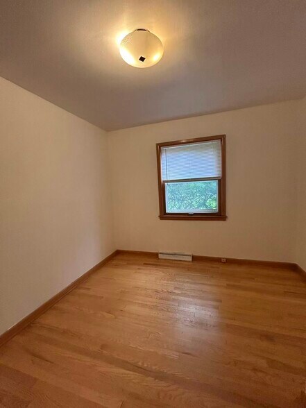 Building Photo - 2345 Brooksprings Dr