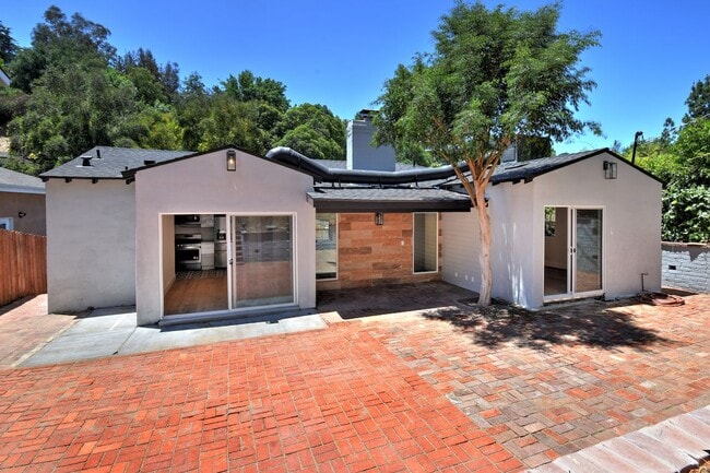Building Photo - 11657 Sunshine Terrace