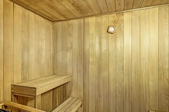 Building Photo - 350 NE 24th St