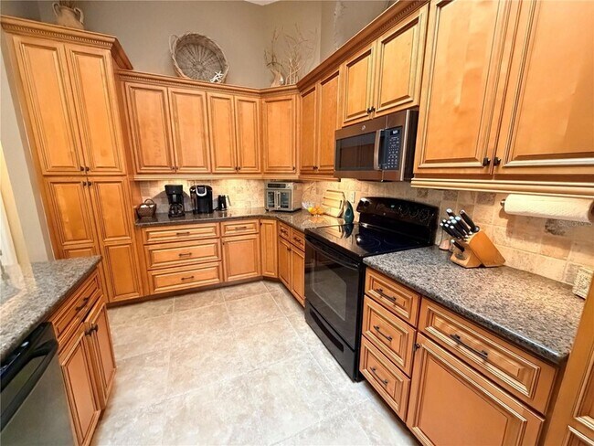 Building Photo - 8317 9th Ave Terrace NW