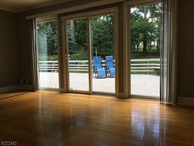 Building Photo - 87 Highland Cir