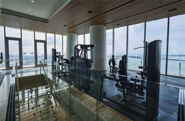 Building Photo - 300 Biscayne Blvd Way