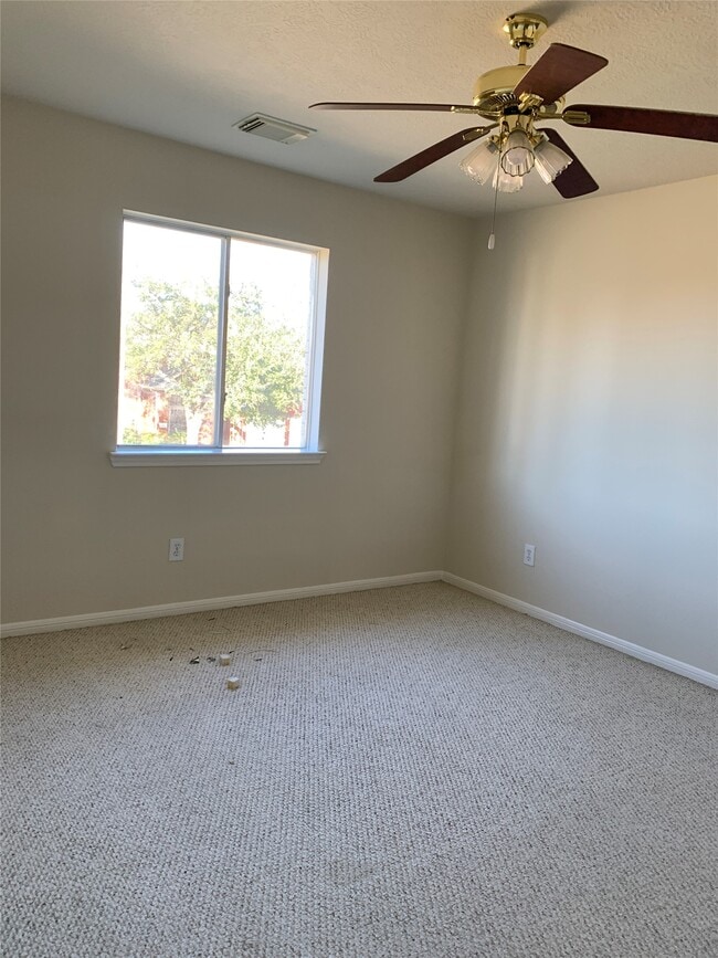 Building Photo - 12203 Meadow Ln Ct