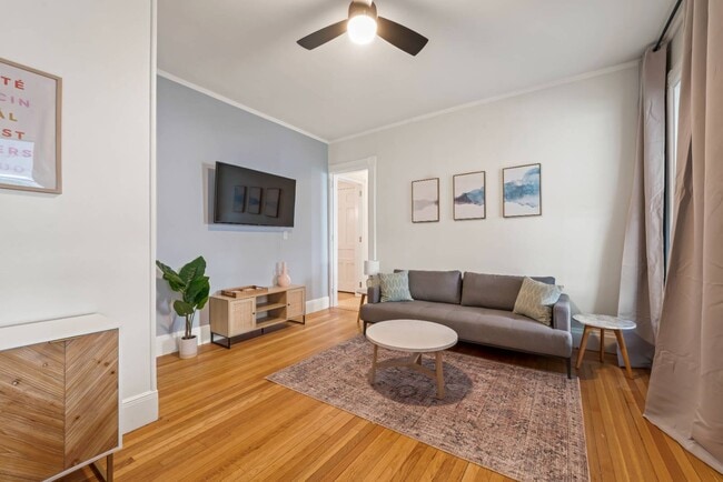 Building Photo - 107 Union Ave