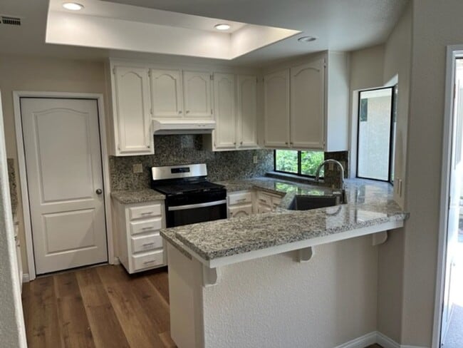 Building Photo - 8113 Wimbley Way