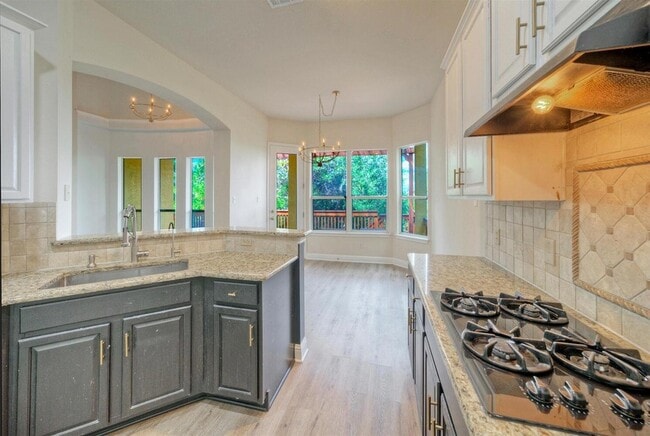 Building Photo - 3912 Coopers Hawk Cove