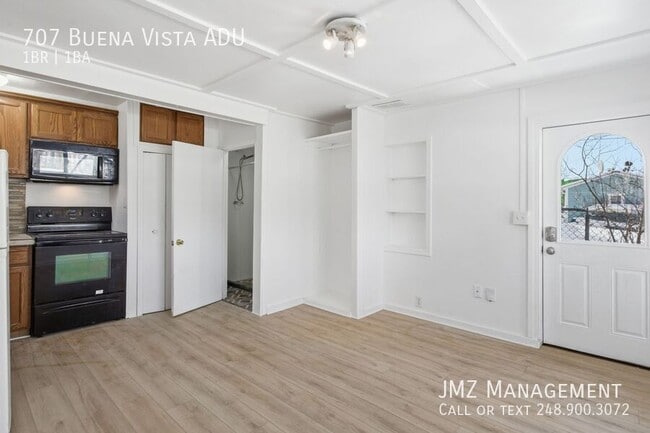 Building Photo - 707 Buena Vista Ave