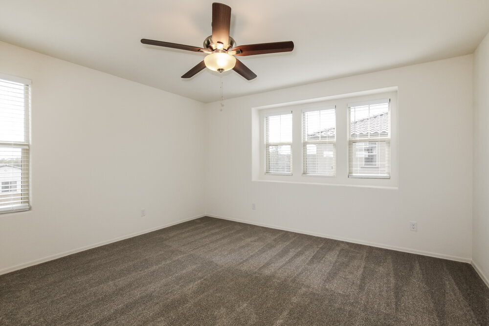 Building Photo - 16663 W Sierra St