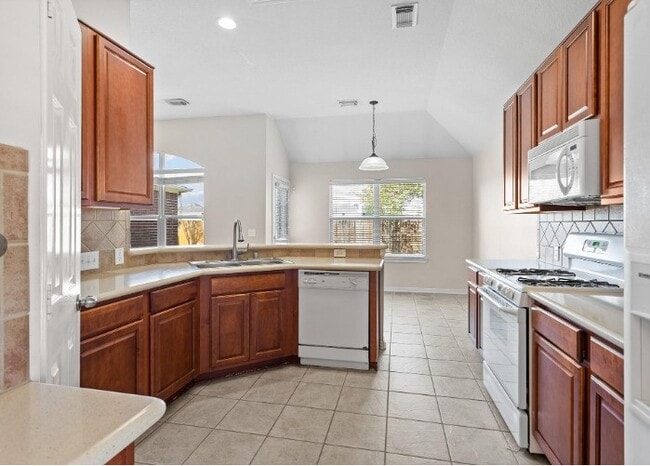Building Photo - 8817 Sunforest Ln