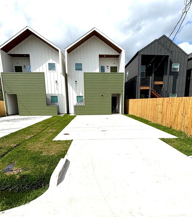 Building Photo - 9711 Pelsey St